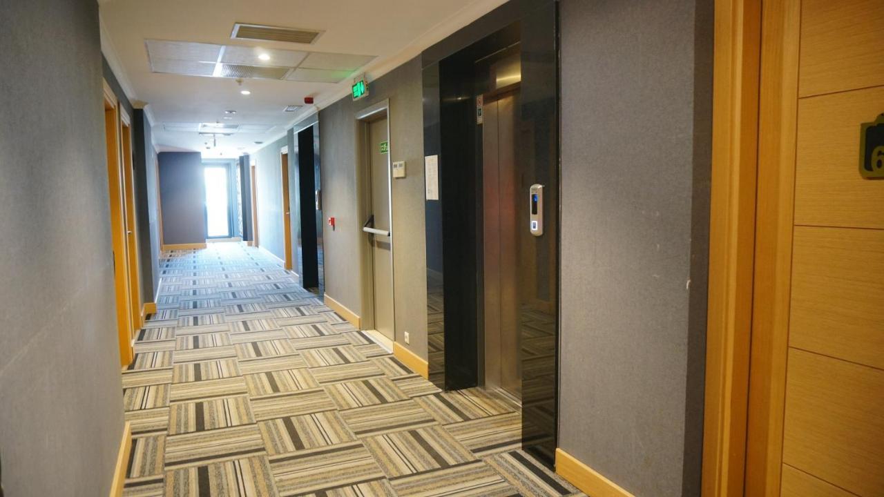 Vois Hotel Atasehir & Spa Istambul Exterior foto